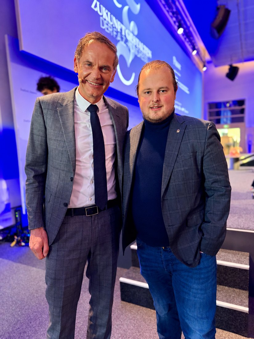 Tim Häußermann mit Oliver Blume