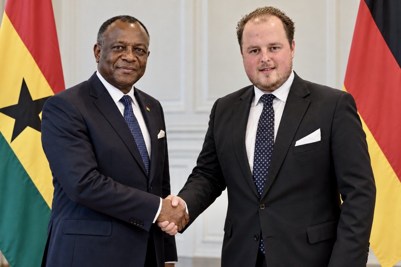 Tim Häußermann im Gespräch mit S. E. Dr. Emmanuel Kofi Agyeman